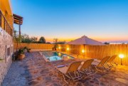 Pigianos Kampos Kreta, Pigianos Kampos: Stilvolle Villa mit beheiztem Pool und Gästestudio in der Nähe von Rethymno zu verkaufen Haus kaufen